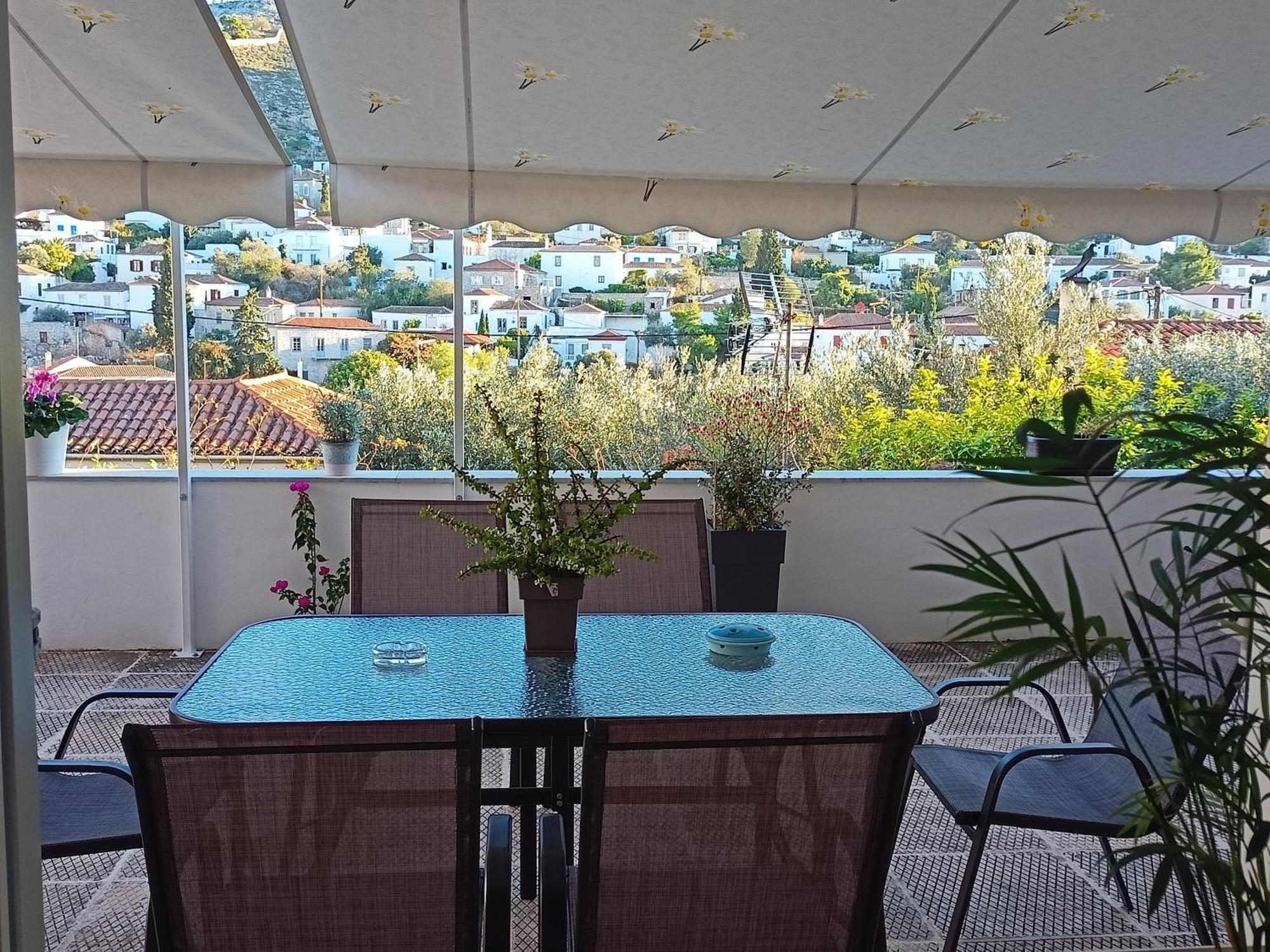 Smaragdas Paradise Hydra  Pokoj fotografie